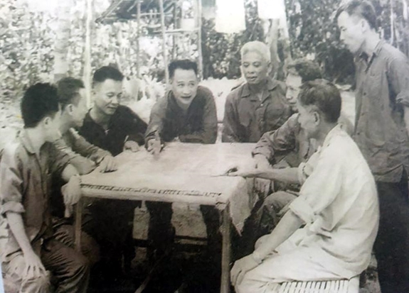 Thư viện Đại tướng Lê Đức Anh, Lê Đức Anh