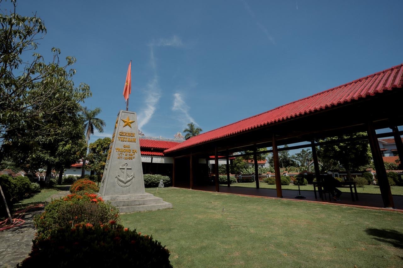 Về cột mốc chủ quyền Việt Nam được xây dựng tại thư viện Đại tướng Lê Đức Anh