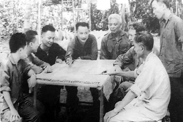 Về Khu 9