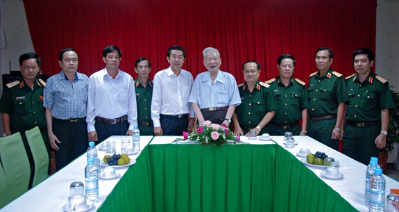 Bác Sáu Nam với quân - dân Tây Nam bộ